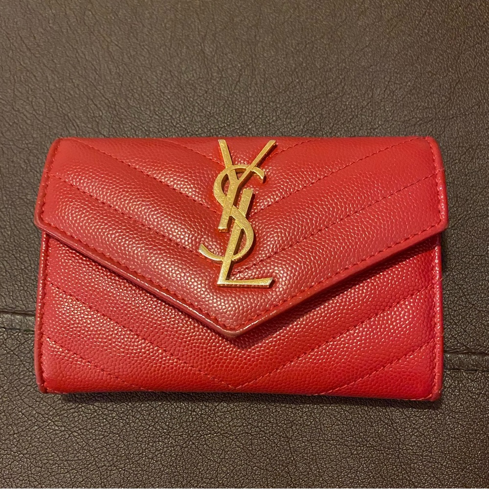 YSL small cassandre envelope wallet red